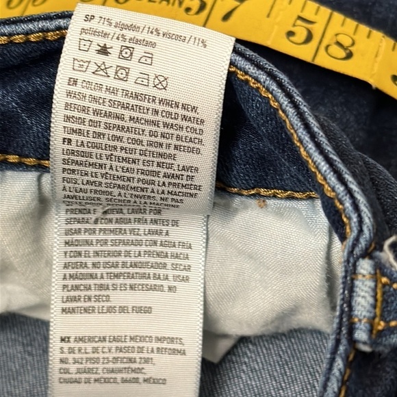 American Eagle size 4 short skinny distressed denim - Picture 7 of 8